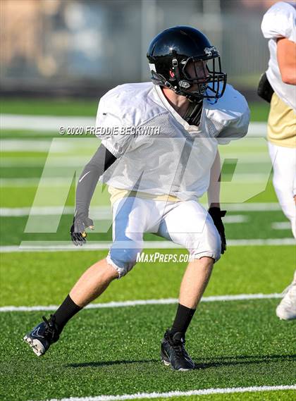 Thumbnail 2 in Henrietta vs. Whitesboro (Scrimmage) photogallery.