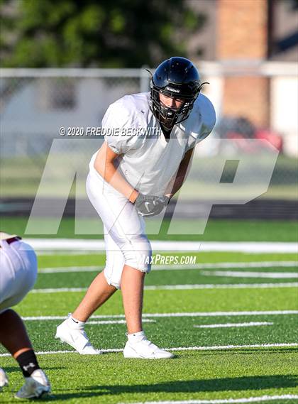 Thumbnail 1 in Henrietta vs. Whitesboro (Scrimmage) photogallery.