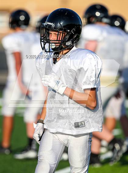 Thumbnail 3 in Henrietta vs. Whitesboro (Scrimmage) photogallery.