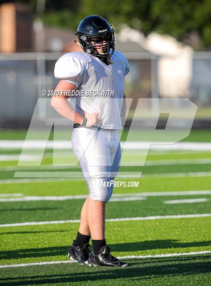 Thumbnail 1 in Henrietta vs. Whitesboro (Scrimmage) photogallery.