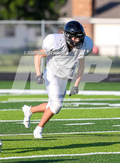Thumbnail 2 in Henrietta vs. Whitesboro (Scrimmage) photogallery.