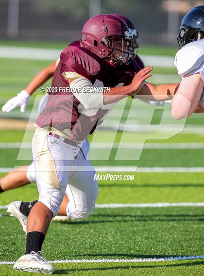 Thumbnail 3 in Henrietta vs. Whitesboro (Scrimmage) photogallery.