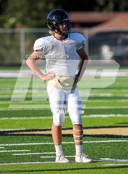 Thumbnail 1 in Henrietta vs. Whitesboro (Scrimmage) photogallery.