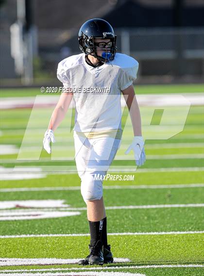 Thumbnail 2 in Henrietta vs. Whitesboro (Scrimmage) photogallery.
