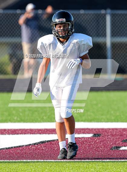Thumbnail 2 in Henrietta vs. Whitesboro (Scrimmage) photogallery.
