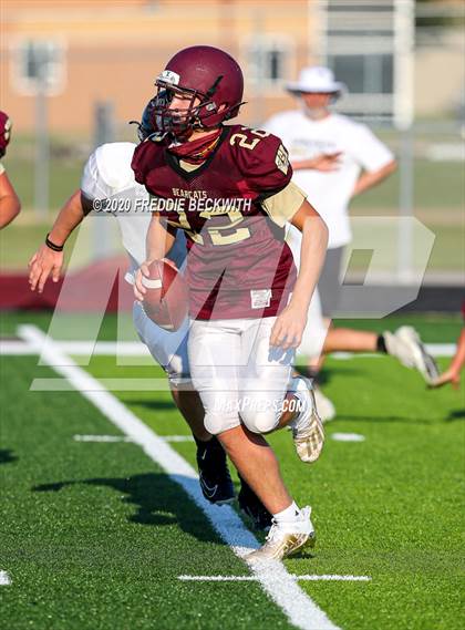 Thumbnail 2 in Henrietta vs. Whitesboro (Scrimmage) photogallery.