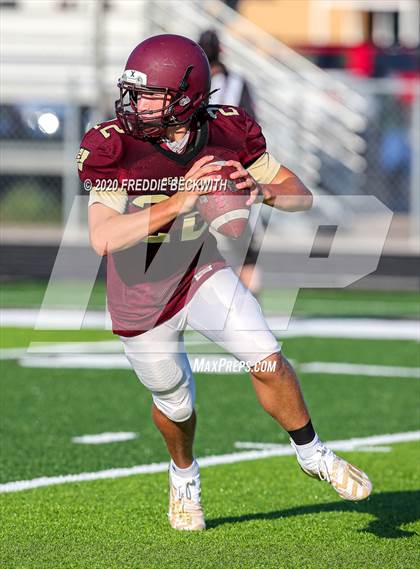 Thumbnail 3 in Henrietta vs. Whitesboro (Scrimmage) photogallery.