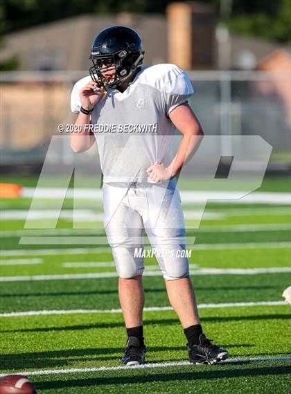 Thumbnail 2 in Henrietta vs. Whitesboro (Scrimmage) photogallery.