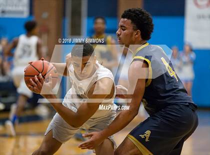 Thumbnail 1 in Althoff Catholic @ Belleville East photogallery.