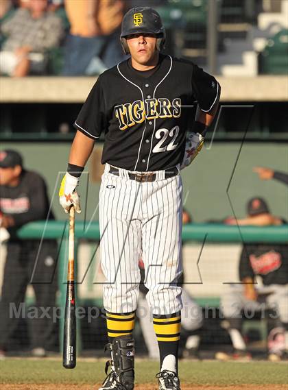 Thumbnail 3 in Banning vs. San Fernando (CIF LACS D1 Semi-Final) photogallery.