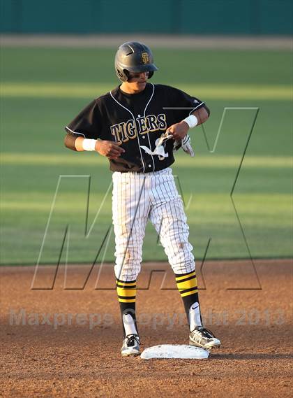 Thumbnail 3 in Banning vs. San Fernando (CIF LACS D1 Semi-Final) photogallery.