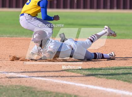 Thumbnail 1 in Davenport vs Corpus Christi Moody (Comal Clash) photogallery.
