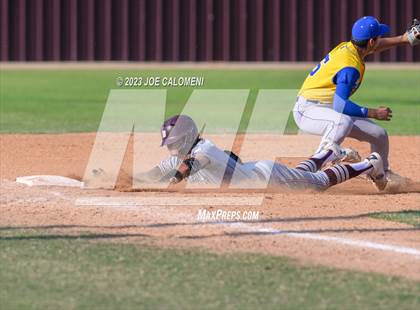 Thumbnail 2 in Davenport vs Corpus Christi Moody (Comal Clash) photogallery.