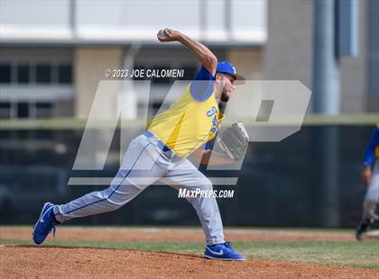 Thumbnail 1 in Davenport vs Corpus Christi Moody (Comal Clash) photogallery.