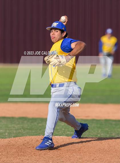 Thumbnail 3 in Davenport vs Corpus Christi Moody (Comal Clash) photogallery.