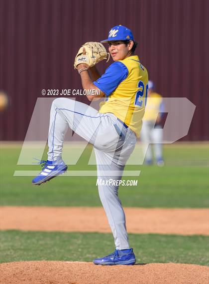 Thumbnail 2 in Davenport vs Corpus Christi Moody (Comal Clash) photogallery.
