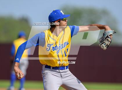 Thumbnail 2 in Davenport vs Corpus Christi Moody (Comal Clash) photogallery.