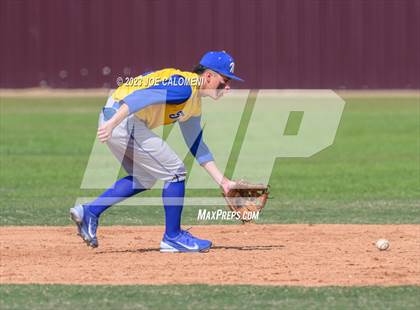 Thumbnail 1 in Davenport vs Corpus Christi Moody (Comal Clash) photogallery.