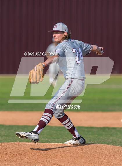 Thumbnail 3 in Davenport vs Corpus Christi Moody (Comal Clash) photogallery.