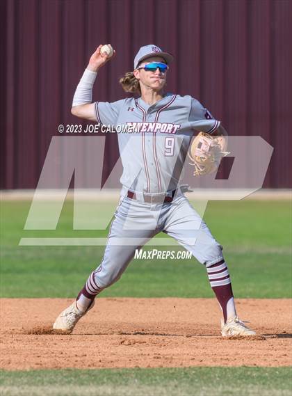 Thumbnail 3 in Davenport vs Corpus Christi Moody (Comal Clash) photogallery.