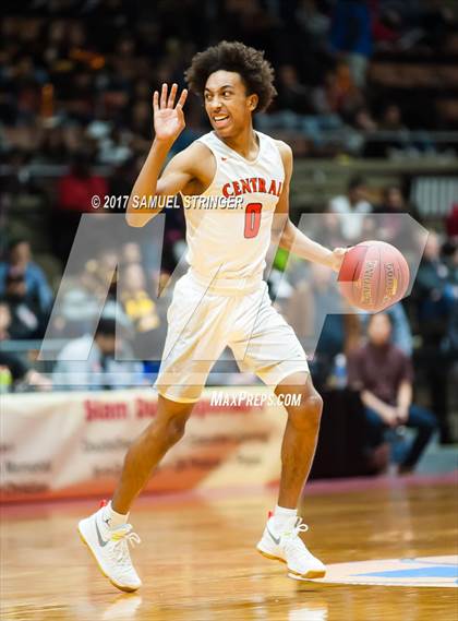 Thumbnail 1 in Central vs. Bakersfield (CIF CS D1 Final) photogallery.