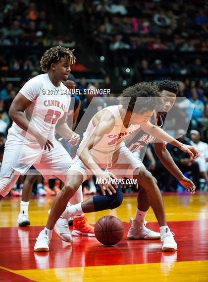 Thumbnail 3 in Central vs. Bakersfield (CIF CS D1 Final) photogallery.