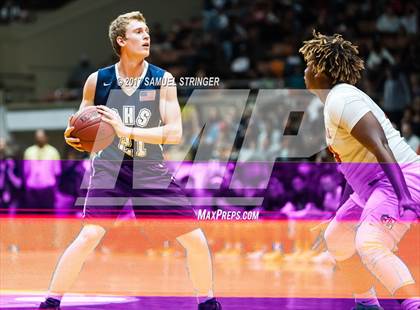 Thumbnail 2 in Central vs. Bakersfield (CIF CS D1 Final) photogallery.