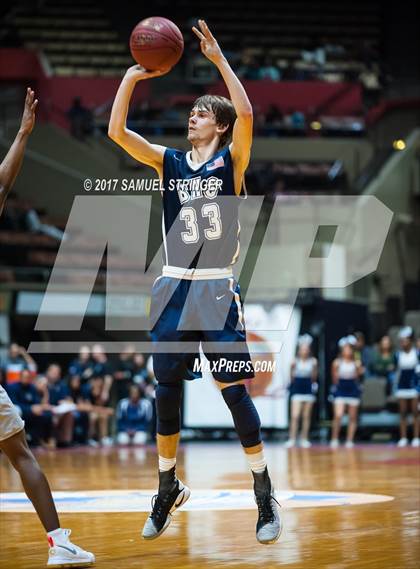 Thumbnail 1 in Central vs. Bakersfield (CIF CS D1 Final) photogallery.
