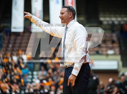 Thumbnail 3 in Central vs. Bakersfield (CIF CS D1 Final) photogallery.