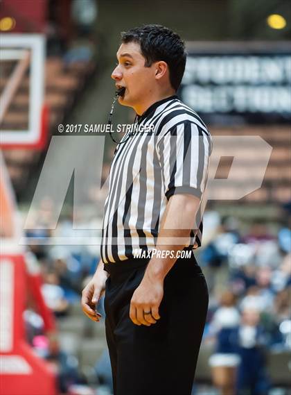 Thumbnail 3 in Central vs. Bakersfield (CIF CS D1 Final) photogallery.