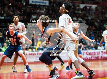 Thumbnail 1 in Central vs. Bakersfield (CIF CS D1 Final) photogallery.