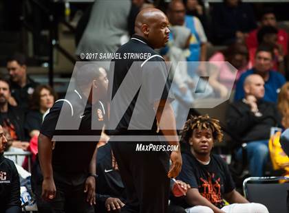 Thumbnail 2 in Central vs. Bakersfield (CIF CS D1 Final) photogallery.