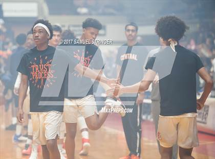 Thumbnail 3 in Central vs. Bakersfield (CIF CS D1 Final) photogallery.