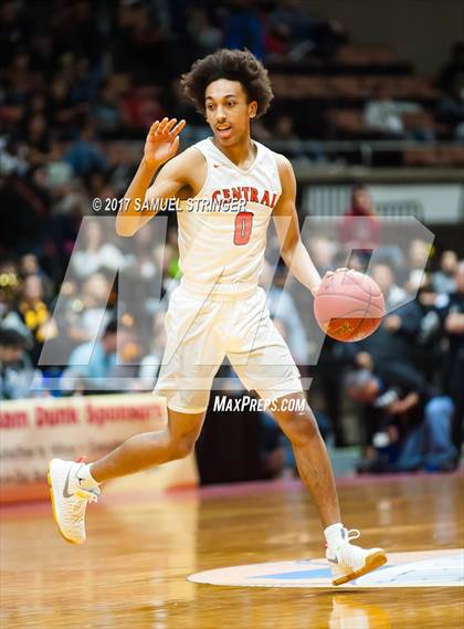 Thumbnail 2 in Central vs. Bakersfield (CIF CS D1 Final) photogallery.