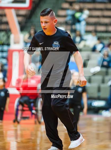 Thumbnail 1 in Central vs. Bakersfield (CIF CS D1 Final) photogallery.
