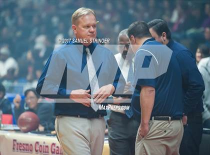 Thumbnail 2 in Central vs. Bakersfield (CIF CS D1 Final) photogallery.