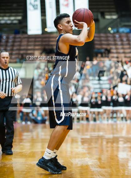 Thumbnail 2 in Central vs. Bakersfield (CIF CS D1 Final) photogallery.