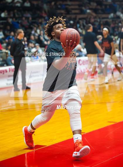 Thumbnail 1 in Central vs. Bakersfield (CIF CS D1 Final) photogallery.