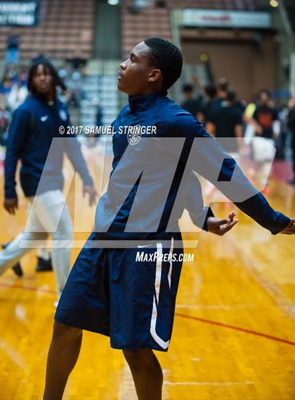 Thumbnail 1 in Central vs. Bakersfield (CIF CS D1 Final) photogallery.