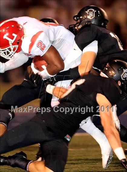 Thumbnail 3 in Orange Lutheran vs. Servite photogallery.