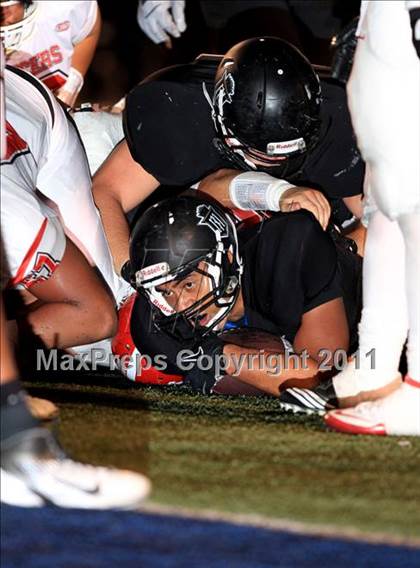 Thumbnail 2 in Orange Lutheran vs. Servite photogallery.