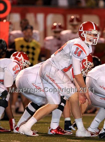 Thumbnail 3 in Orange Lutheran vs. Servite photogallery.