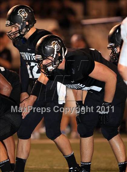 Thumbnail 3 in Orange Lutheran vs. Servite photogallery.