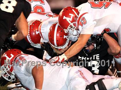 Thumbnail 3 in Orange Lutheran vs. Servite photogallery.