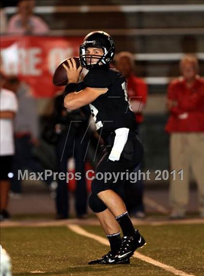 Thumbnail 1 in Orange Lutheran vs. Servite photogallery.
