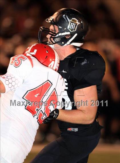 Thumbnail 3 in Orange Lutheran vs. Servite photogallery.