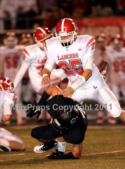 Thumbnail 3 in Orange Lutheran vs. Servite photogallery.