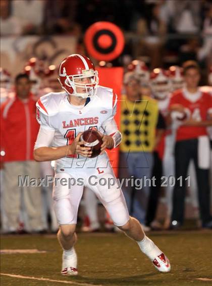 Thumbnail 2 in Orange Lutheran vs. Servite photogallery.