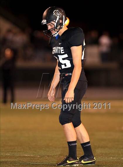 Thumbnail 3 in Orange Lutheran vs. Servite photogallery.