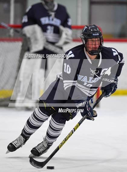 Thumbnail 1 in Valor Christian @ Regis Jesuit photogallery.